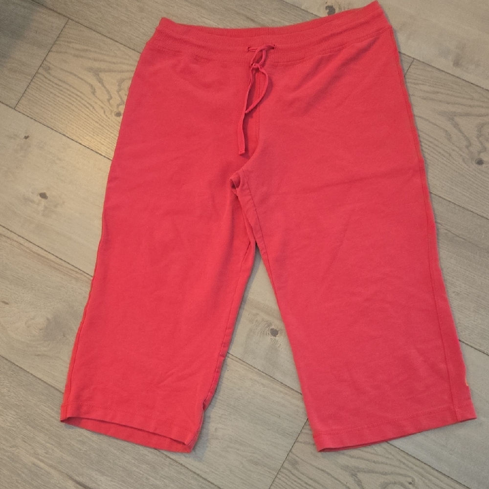 Lucy Womens Red Sweatpants Cropped Knee Length